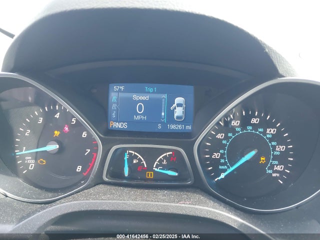 1FMCU9GX0FUA89364 Ford ESCAPE SE