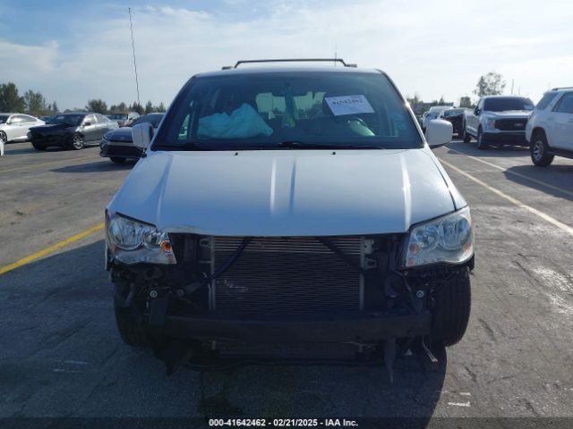 2C4RDGCG5JR179043 Dodge Grand Caravan Sxt