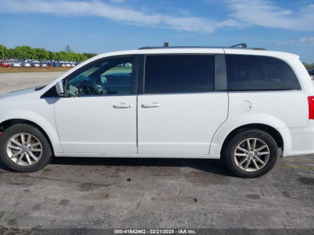 2C4RDGCG5JR179043 Dodge Grand Caravan Sxt