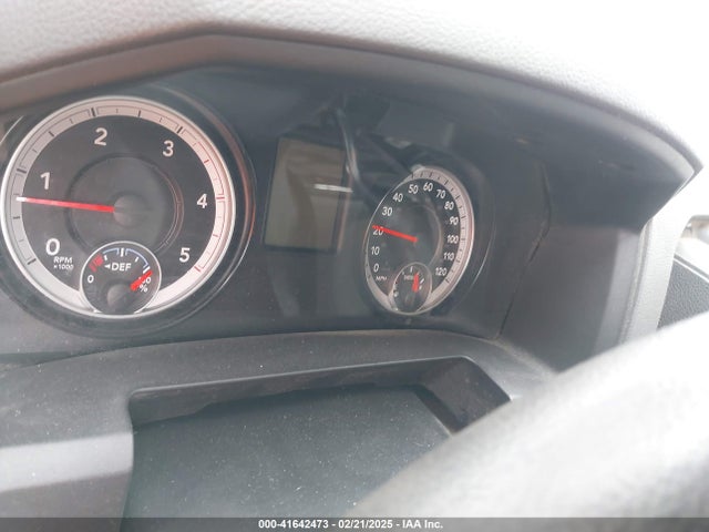 3C6UR5CLXEG298593 RAM 2500 Tradesman
