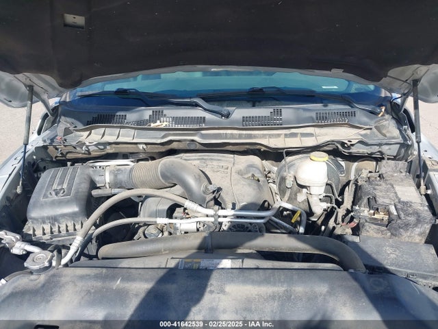 1C6RR7TT0JS168391 RAM 1500 Big Horn  4x4 6'4 Box