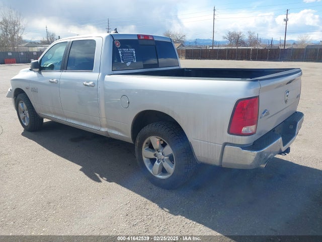 1C6RR7TT0JS168391 RAM 1500 Big Horn  4x4 6'4 Box