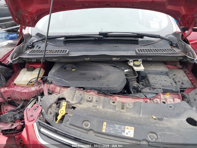 1FMCU0JX0EUE38865 Ford Escape Titanium