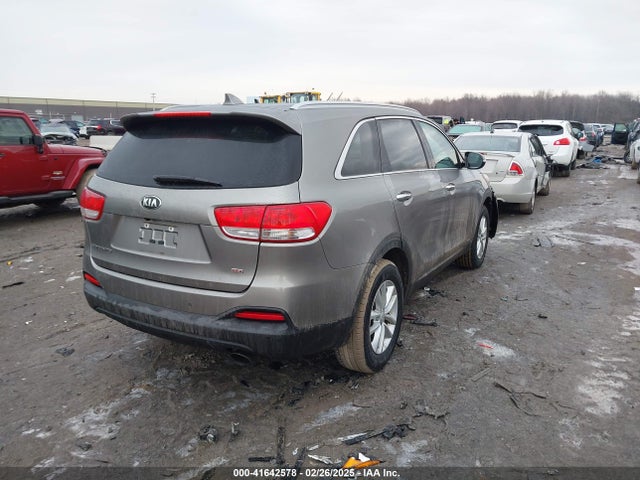 5XYPGDA30HG267316 KIA Sorento 2.4l Lx