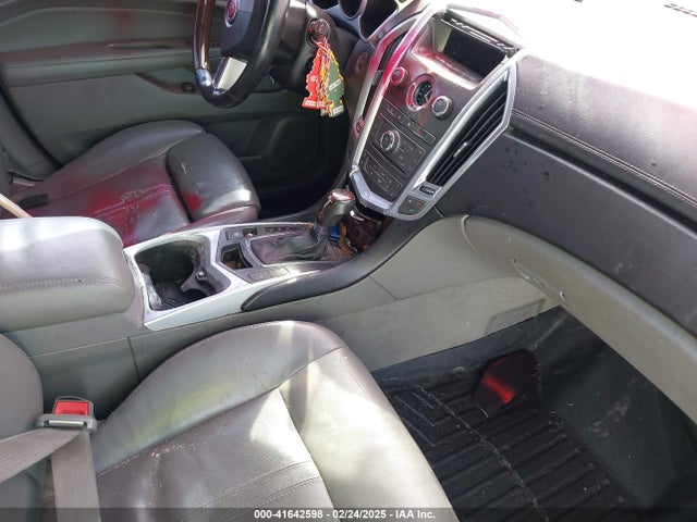 2011 CADILLAC SRX 3GYFNAEY1BS594488 Photo 4