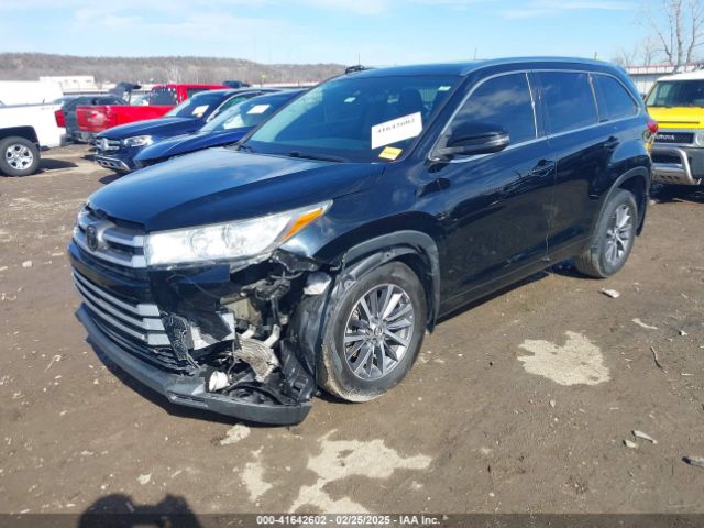 2018 TOYOTA HIGHLANDER 5TDJZRFH5JS533777 Photo 1