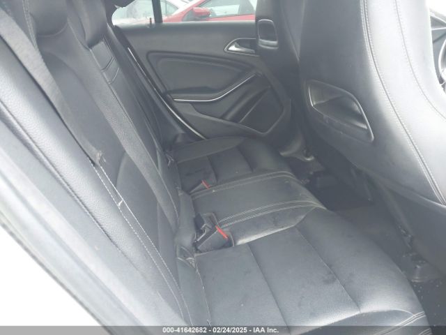 WDDSJ4EB4HN421599 Mercedes-Benz CLA 250