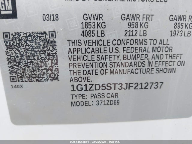 1G1ZD5ST3JF212737 Chevrolet MALIBU LT