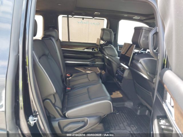 2022 JEEP GRAND WAGONEER 1C4SJVFJ2NS167359 Photo 7