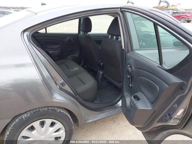 3N1CN7APXKL844137 Nissan Versa 1.6 S+