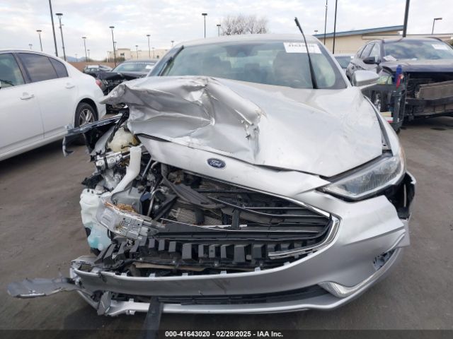 3FA6P0MU3KR262056 Ford Fusion Hybrid Sel