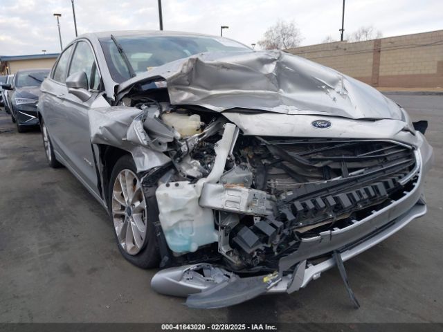 3FA6P0MU3KR262056 Ford Fusion Hybrid Sel