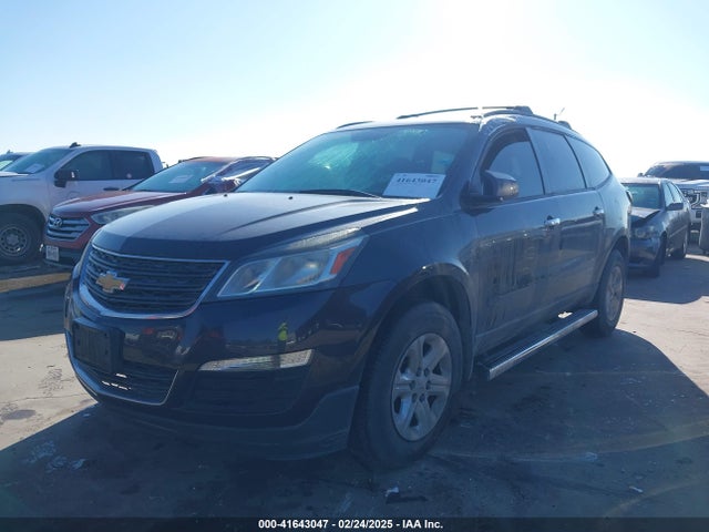Chevrolet Traverse Ls 2014 1GNKRFKD7EJ359730 Image 2