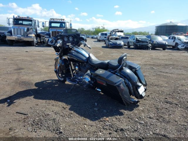 2012 HARLEY-DAVIDSON FLHXSE3 1HD1PZ813CB958364 Photo 2