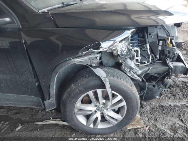 WVGAV7AX6GW611356 Volkswagen TIGUAN S