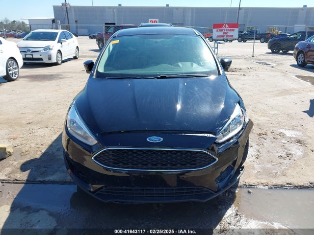 Ford FOCUS SE 2018 1FADP3K29JL216478 Image 12