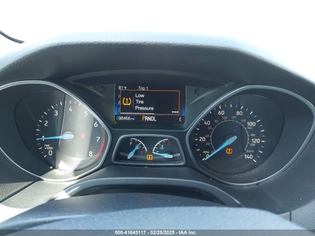 Ford FOCUS SE 2018 1FADP3K29JL216478 Image 7
