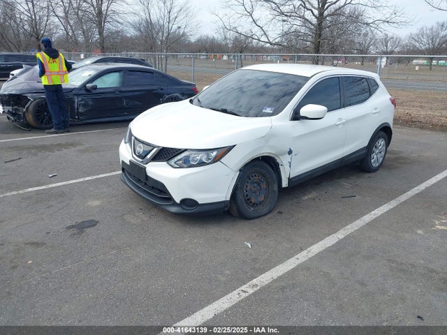 JN1BJ1CR9KW338201 Nissan Rogue Sport S