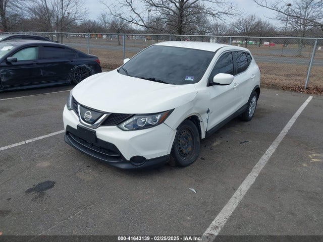 JN1BJ1CR9KW338201 Nissan Rogue Sport S