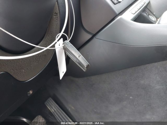 WBAVM1C57FVZ94596 BMW X1 Sdrive28i