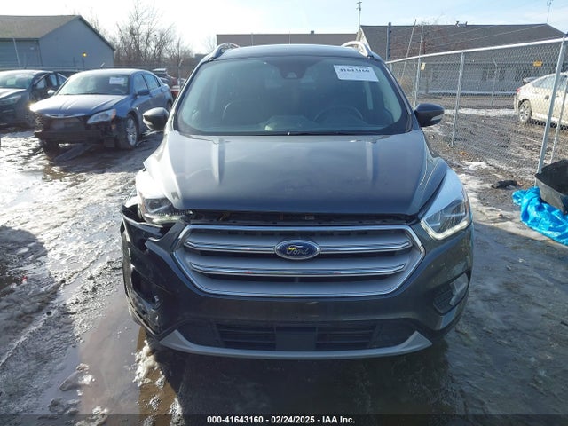 1FMCU9J99JUD48386 Ford Escape Titanium
