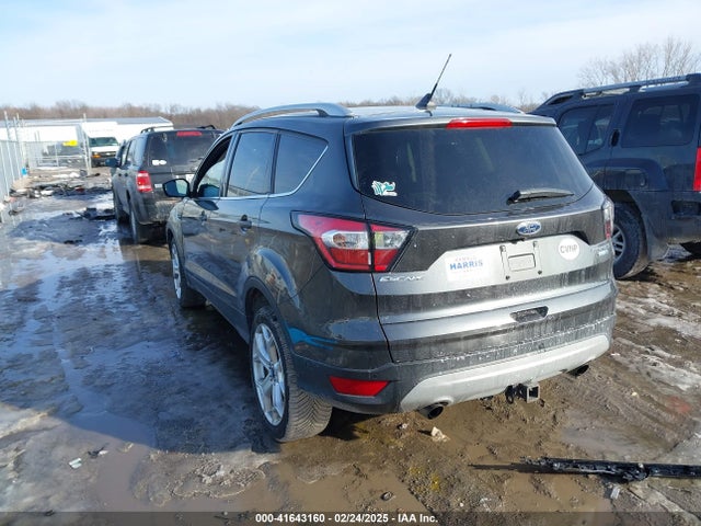 1FMCU9J99JUD48386 Ford Escape Titanium