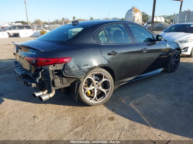 ZARFAEAV4J7585128 Alfa Romeo Giulia Quadrifoglio Rwd