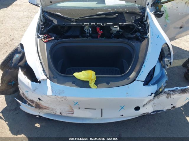 7SAYGDEF5NF542189 Tesla Model Y Performance Dual Motor All-wheel Drive