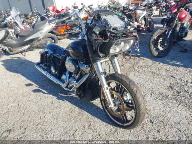 2018 HARLEY-DAVIDSON FLTRX 1HD1KHC11JB646265