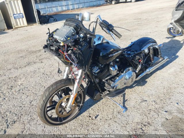 2018 HARLEY-DAVIDSON FLTRX 1HD1KHC11JB646265 Photo 1