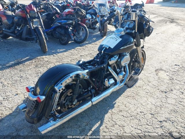 2018 HARLEY-DAVIDSON FLTRX 1HD1KHC11JB646265 Photo 3