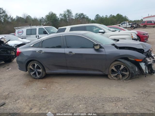 2HGFC1F9XGH636946 Honda Civic Touring