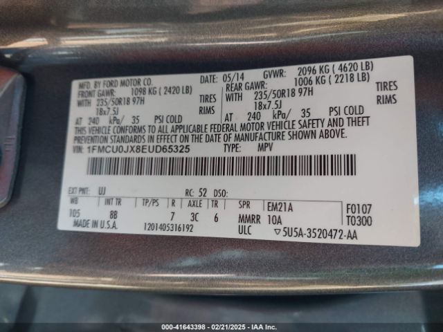 1FMCU0JX8EUD65325 Ford Escape Titanium