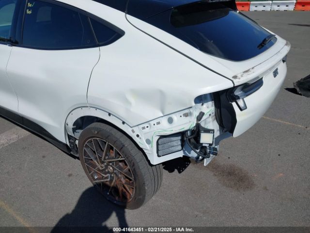 3FMTK4SX0NMA51684 Ford Mustang Mach-e Gt