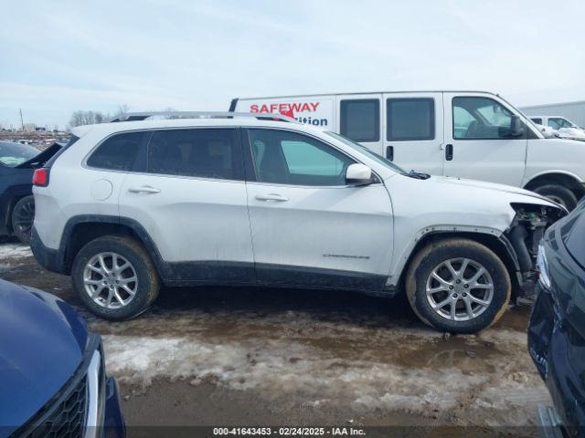 1C4PJMCS7FW605459 Jeep Cherokee Latitude