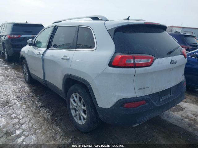 1C4PJMCS7FW605459 Jeep Cherokee Latitude