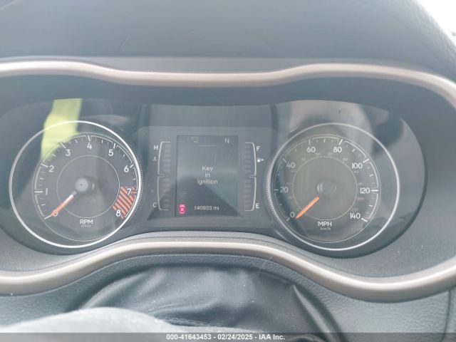 1C4PJMCS7FW605459 Jeep Cherokee Latitude