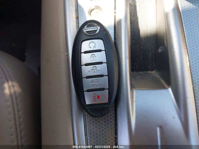 5N1DR2MM7HC608877 Nissan Pathfinder Sl