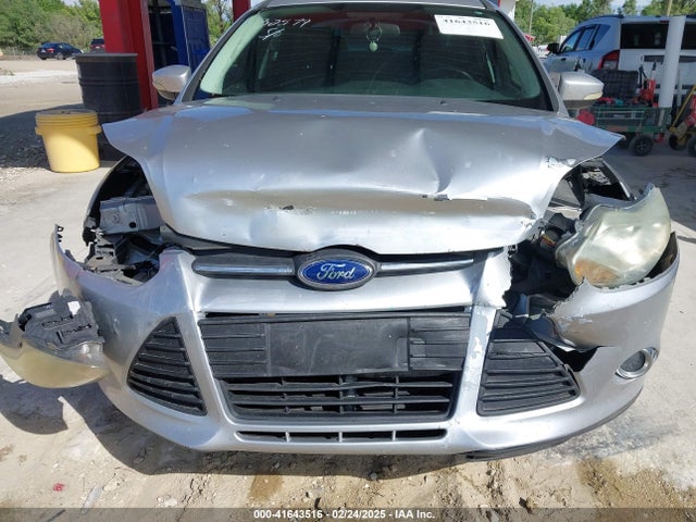 1FADP3F20EL387457 Ford FOCUS SE
