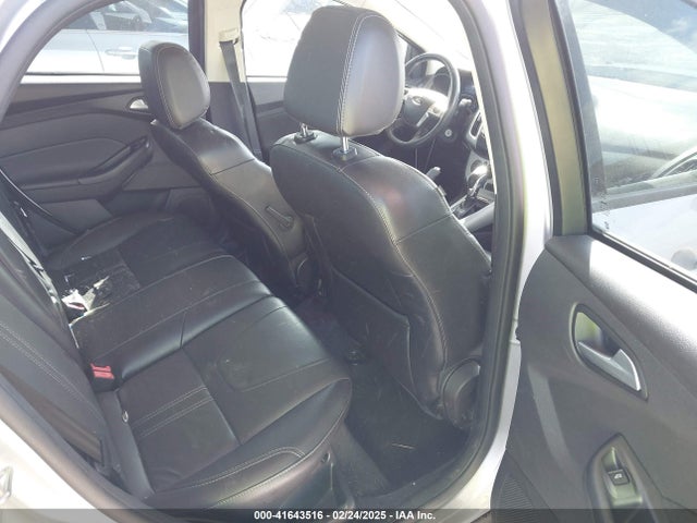 1FADP3F20EL387457 Ford FOCUS SE