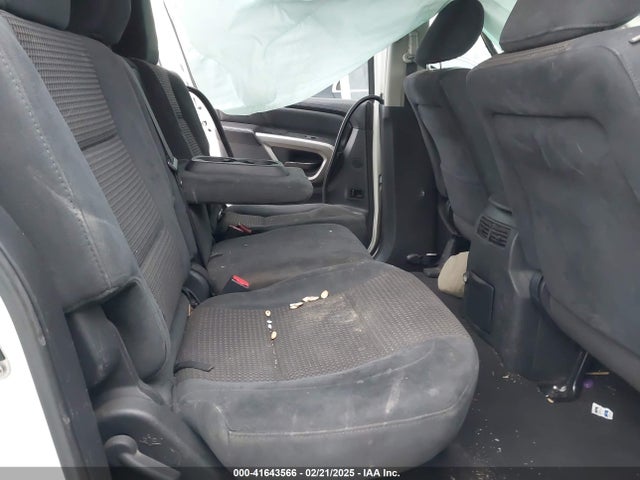 5N1AA0ND4FN601528 Nissan Armada Platinum/sl/sv
