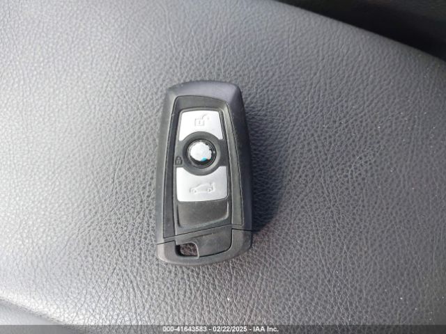 WBA3B1G50FNT04632 BMW 320i