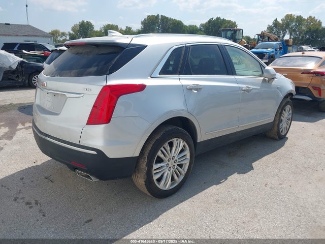 2018 CADILLAC XT5 1GYKNFRSXJZ104858 Photo 3