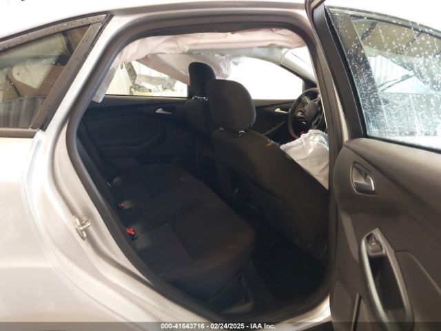 1FADP3F20HL201534 Ford FOCUS SE