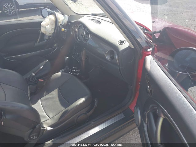 2006 MINI COOPER WMWRC33526TK18176 Photo 4