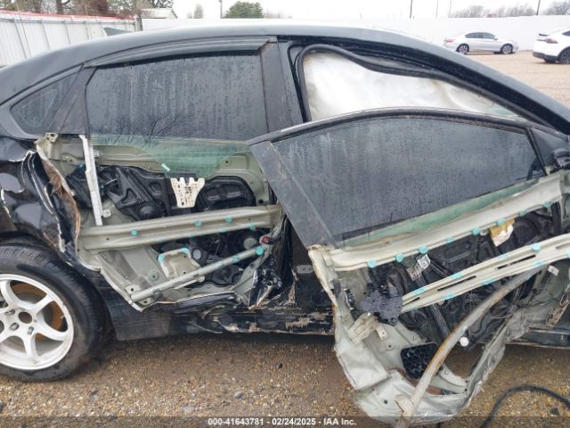 3KPF24AD5KE047046 KIA FORTE FE