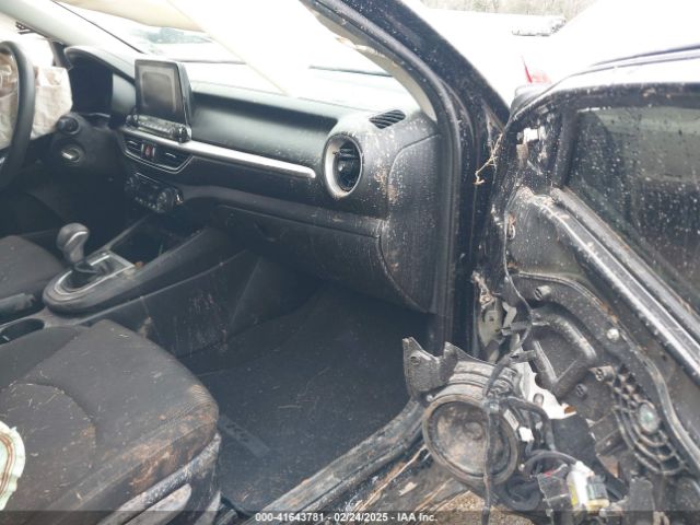 3KPF24AD5KE047046 KIA FORTE FE