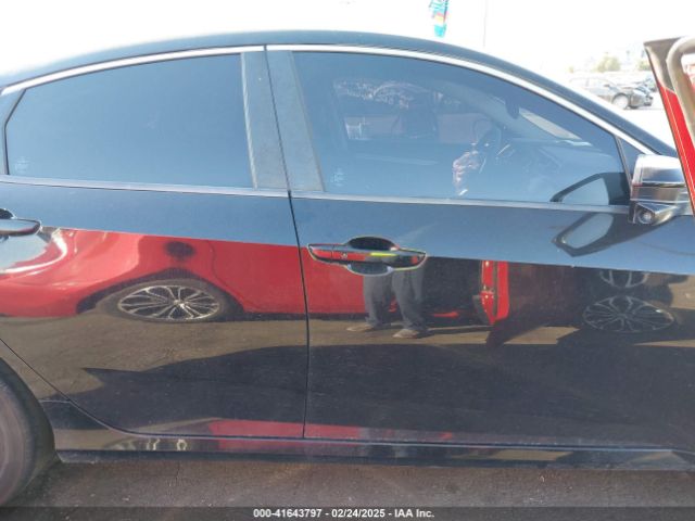 2HGFC2F74JH591661 Honda CIVIC EX