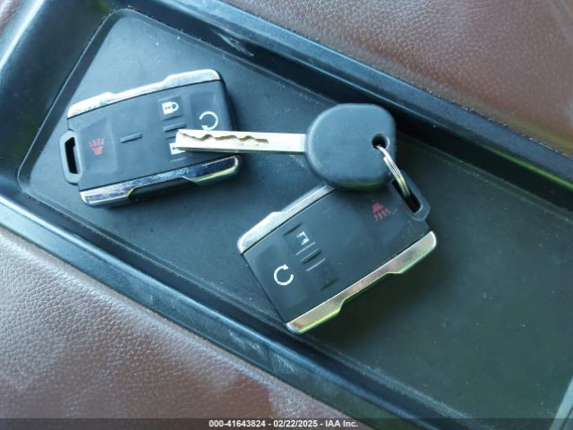 3GCUKTEC1EG529203 Chevrolet Silverado 1500 High Country
