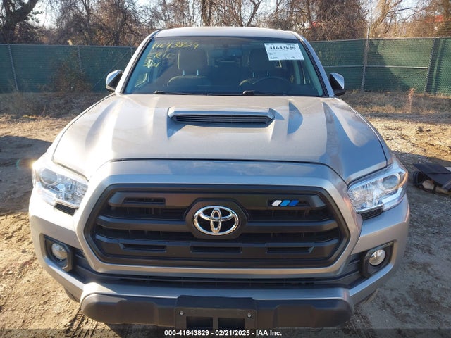 Toyota Tacoma Sr5 V6 2017 5TFCZ5AN9HX062154 Image 13